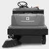 Spazzatrice uomo a bordo con aspirazione KM 105/180 - Karcher